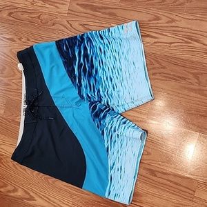 New Billabong platinum broadshorts‎ 36